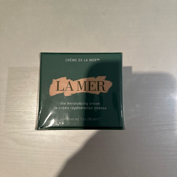 La Mer- Moisturizing Cream 30 mL, brand new in sealed box - Picture 3 of 4